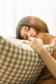 女生开洞内裤按摩